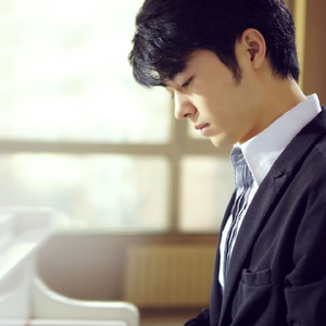 被手指玩弄到高潮视频
